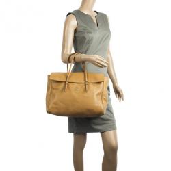 Pre Owned Carolina Herrera Beige Adagio Leather Bag