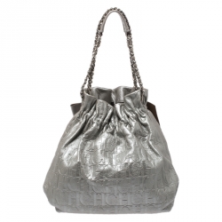 Pre Owned Carolina Herrera Metallic Silver Embossed Leather Bow Bucket Shoulder Bag