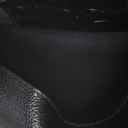 Pre Owned Carolina Herrera Black Leather Flap Crossbody Bag