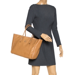 Pre Owned Carolina Herrera Tan Leather Tote