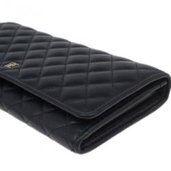 Pre Owned Carolina Herrera Black Quilted Leather Continental Wallet