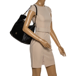 Pre Owned Carolina Herrera Black Leather Bow Zip Hobo