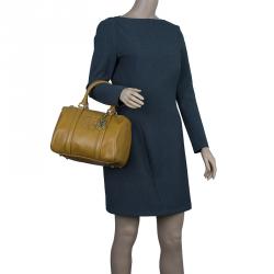 Pre Owned Carolina Herrera Camel Leahter Padlock Charm Boston Bag