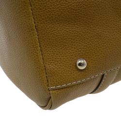 Pre Owned Carolina Herrera Camel Leahter Padlock Charm Boston Bag