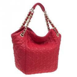 Pre Owned Carolina Herrera Red Quilted Monogram Leather Hobo