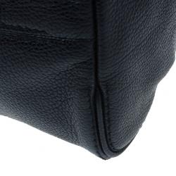 Pre Owned Carolina Herrera Black Leather Tempo Collection Adagio Bag