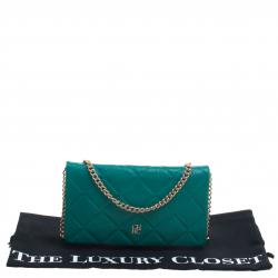 Pre Owned Carolina Herrera Green Quilted Embossed Leather Chain Clutch