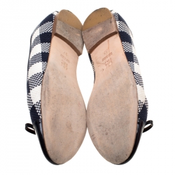 Pre Owned Carolina Herrera Blue Canvas And Patent Leather Bow Cap Toe Ballet Flats Size 37