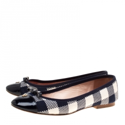 Pre Owned Carolina Herrera Blue Canvas And Patent Leather Bow Cap Toe Ballet Flats Size 37