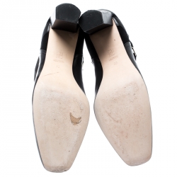 Pre Owned حذاء بوت كاحل كارولينا هيريرا كعب عريض سيور متعاكسة سويدي وجلد أسود مقاس 39