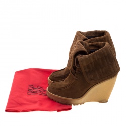 مملوكة مسبقًا بوت للكاحل كارولينا هيريرا سويدي بني كعب روكي مقاس 37