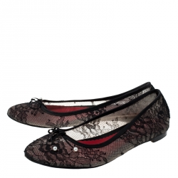 Pre Owned Carolina Herrera Black Satin/Lace Bow Ballet Flats Size 38