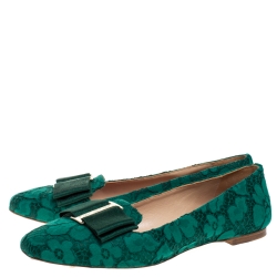 Pre Owned Carolina Herrera Green Lace Bow Ballet Flats Size 40