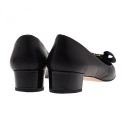 Carolina Herrera Black Leather Bow Pumps Size 39