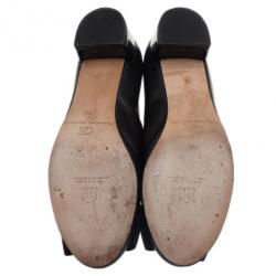 Carolina Herrera Black Leather Bow Pumps Size 39