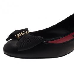 Carolina Herrera Black Leather Bow Pumps Size 39