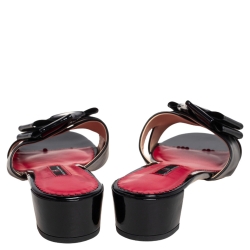 Pre Owned Carolina Herrera Black Patent Leather and Leather Knotted Block Heel Slide Sandals Size 41