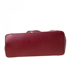 مملوكة مسبقًا حقيبة كارتييه سي دو كارتييه ميني جلد توريلون عنابي