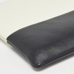 Pre Owned Céline Offwhite/Black Leather Zip Pouch