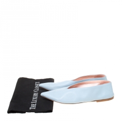 مملوكة مسبقًا Celine Light Blue Leather Pointed Toe Flats Size 39
