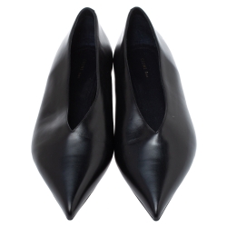 مملوكة مسبقًا Celine Black Leather V Neck Ballet Flats Size 39