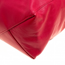 �مملوكة مسبقًا حقيبة يد سيلين فيرتيكال كاباس جلد ذهبي/صفراء