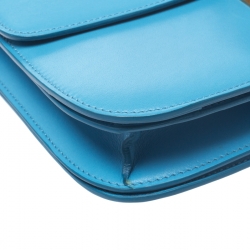 Pre Owned Celine Turquoise Leather Medium Classic Box Shoulder Bag