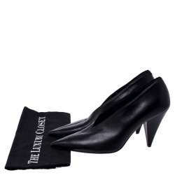 مملوكة مسبقًا حذاء كعب عالي سيلين حرف V مقدمة مدببة جلد أسود مقاس 39.5