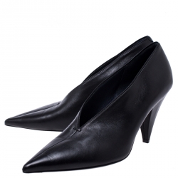 مملوكة مسبقًا حذاء كعب عالي سيلين حرف V مقدمة مدببة جل د أسود مقاس 39.5