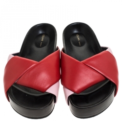 مملوكة مسبقًا Celine Red/Pink Leather Twist Flat Slides Size 35