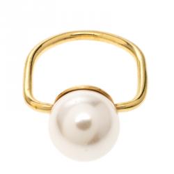 Pre Owned Carolina Herrera CH Faux Pearl Gold Tone Ring Size 58