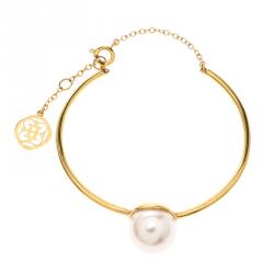 Pre Owned Carolina Herrera Faux Pearl Gold Tone Bracelet