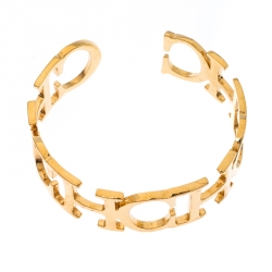 Pre Owned CH Carolina Herrera Logo Gold Tone Open Cuff Bracelet