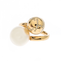 Pre Owned CH Carolina Herrera Crystal Embedded Faux Pearl Entwined Ring Size 51