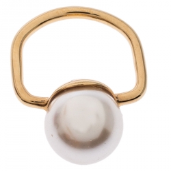 Pre Owned Carolina Herrera CH Faux Pearl Gold Tone Ring Size 48