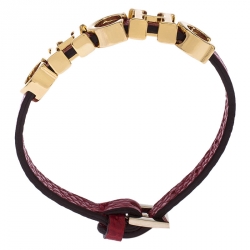 مملوكة مسبقًا سوار سي أتش كارولينا هيريرا جلد أحمر ذهبي اللون بالشعار