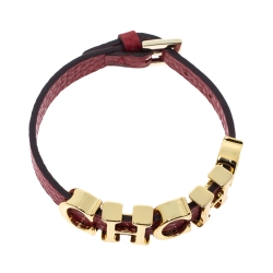 مملوكة مسبقًا CH Carolina Herrera Red Leather Gold Tone Logo Charm Bracelet