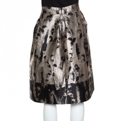 Pre Owned تنورة سي أتش كارولينا هيريرا جاكار مورد أسود وفضي بطيات L