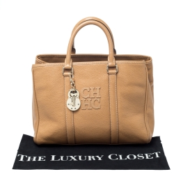 Pre Owned Carolina Herrera Beige Pebbled Leather Medium Matteo Tote