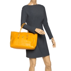 مملوكة مسبقًا Carolina Herrera Yellow Leather Tempo Collection Adagio Tote