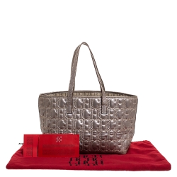 مملوكة مسبقًا حقيبة يد شوبر كارولينا هريرا جلد مونوغرامية فضية ميتالك 