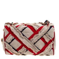 مملوكة مسبقًا Carolina Herrera Beige/Red Fabric and Leather Embellished Shoulder Bag