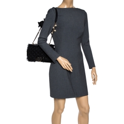 Pre Owned Carolina Herrera Black Tweed and Fabric Faux Pearl Embellished Shoulder Bag