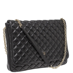 Pre Owned Carolina Herrera Black Quilted Leather Flap Chain Shoulder Bag