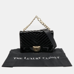 Pre Owned CH Carolina Herrera Black Patent Leather Top Handle Bag