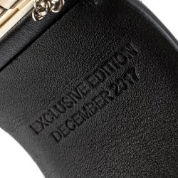 Pre Owned سوار شانيل مفتوح عريض ديسمبر 2017 إصدار محدود لون ذهبي جلد CC