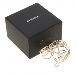 مملوكة مسبقًا  سوار شانيل CC عريض ذهبي غير لامع