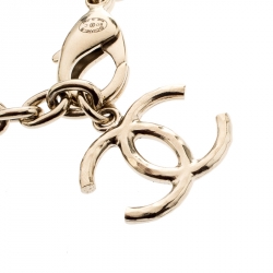 مملوكة مسبقًا سوار شانيل CC دلاية بالشعار سلسلة ذهبية اللون