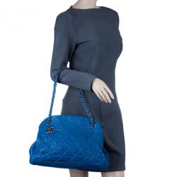 مملوكة مسبقًا Chanel Blue Leather Maxi Mademoiselle Bag