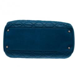 مملوكة مسبقًا Chanel Blue Leather Maxi Mademoiselle Bag